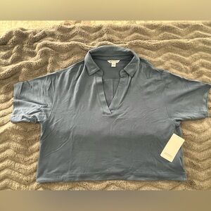 NWT Athleta MEDIUM Collared Sweatshirt Tee